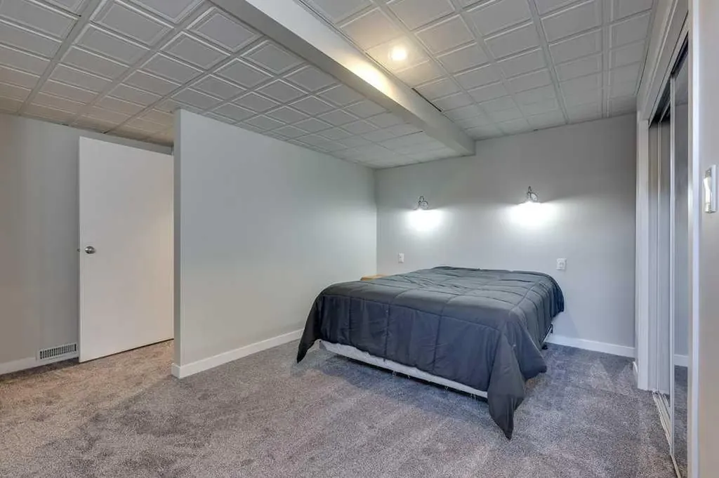 4804 44 Street Innisfail AB T4G 1M7