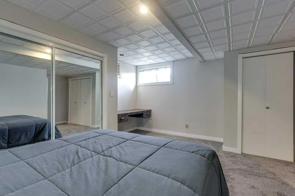 4804 44 Street Innisfail AB T4G 1M7