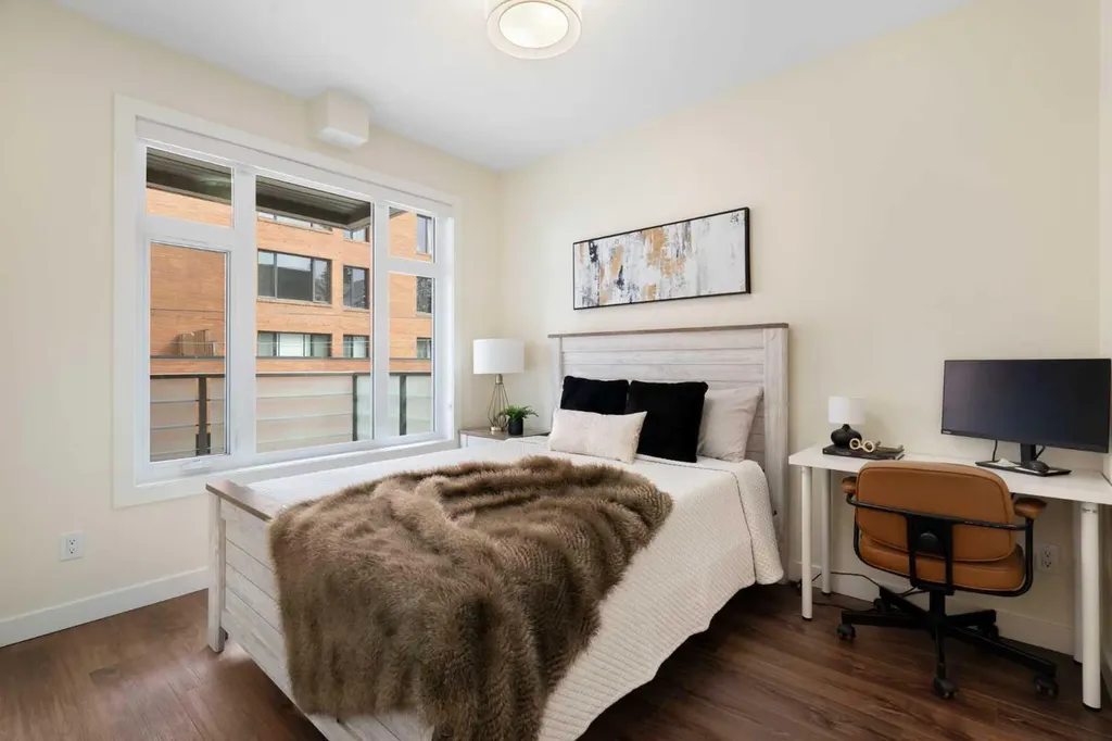 1720 10 Street SW Calgary AB T2T 3E8
