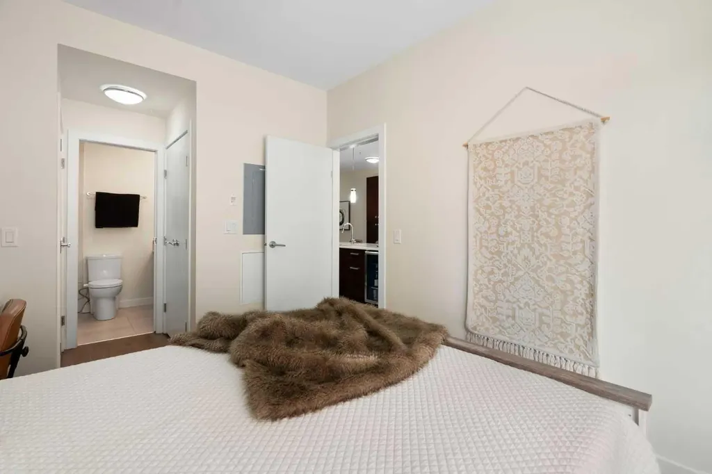 1720 10 Street SW Calgary AB T2T 3E8