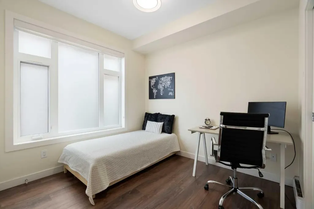 1720 10 Street SW Calgary AB T2T 3E8