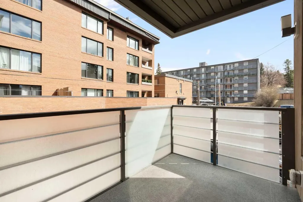 1720 10 Street SW Calgary AB T2T 3E8