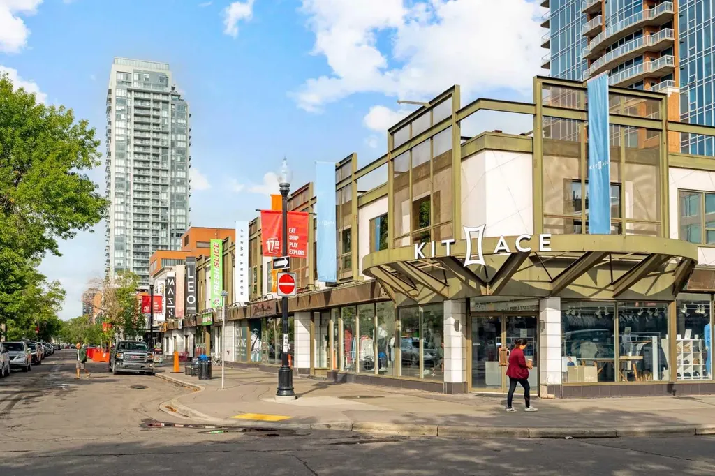1720 10 Street SW Calgary AB T2T 3E8