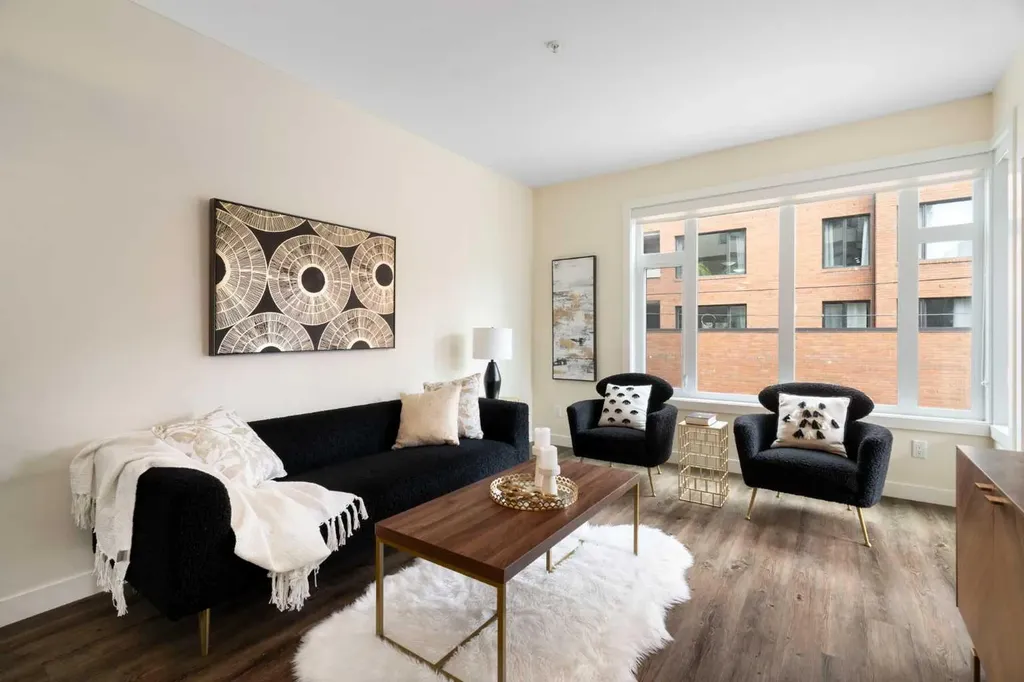 1720 10 Street SW Calgary AB T2T 3E8