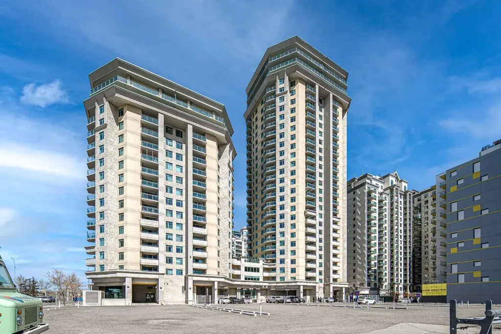 1121 6 Avenue SW Calgary AB T2P5J4