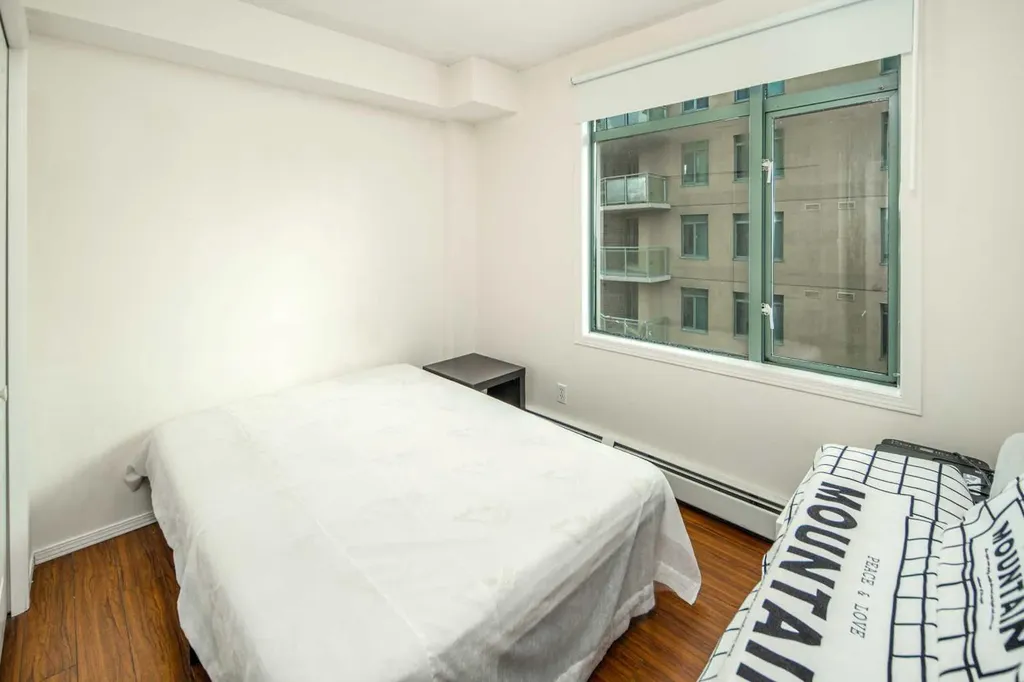 1121 6 Avenue SW Calgary AB T2P5J4