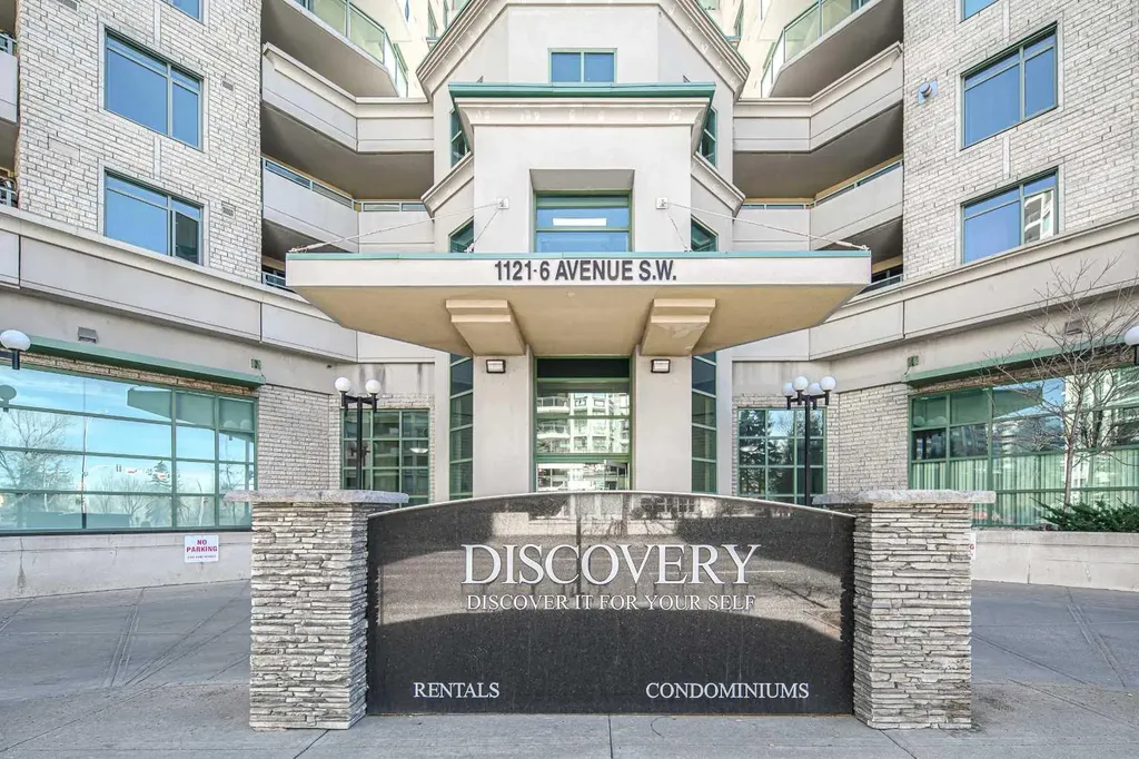 1121 6 Avenue SW Calgary AB T2P5J4