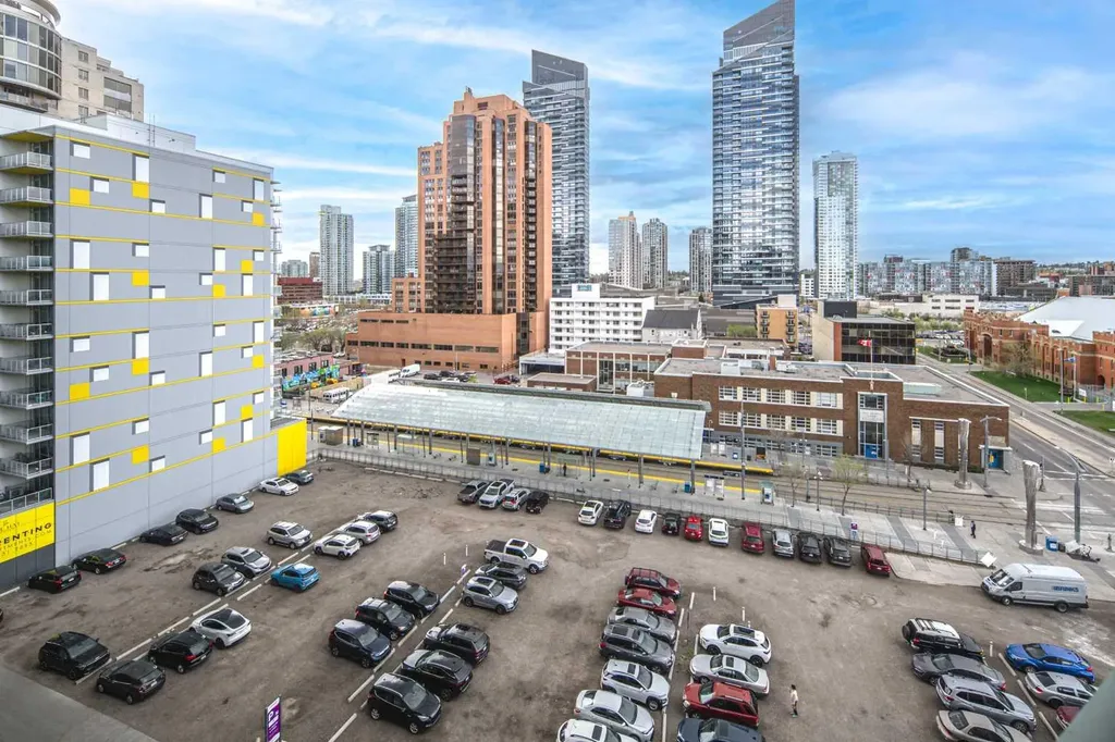 1121 6 Avenue SW Calgary AB T2P5J4