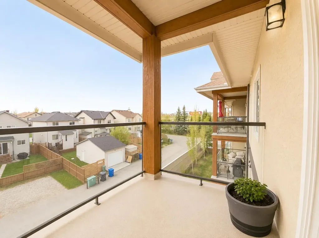 92 Crystal Shores Road Okotoks AB T1S 2N2