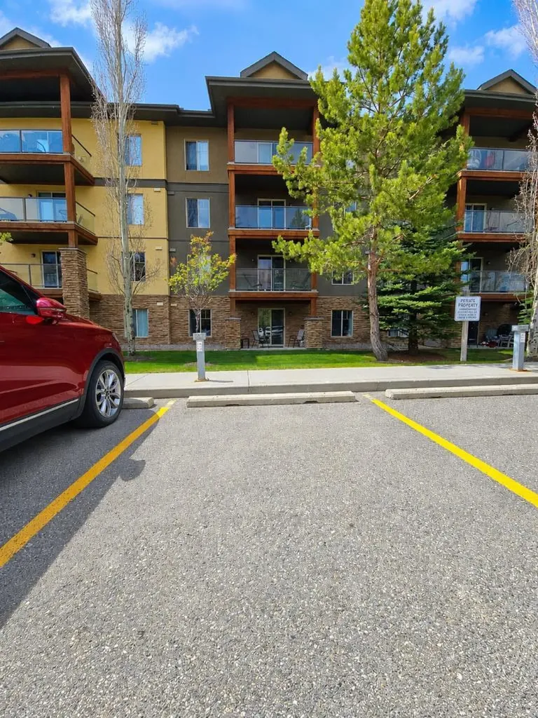 92 Crystal Shores Road Okotoks AB T1S 2N2