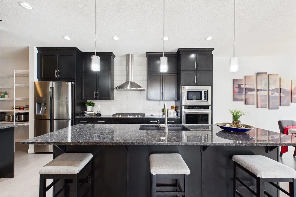 29 Evansglen Place NW Calgary AB T3P 0P5