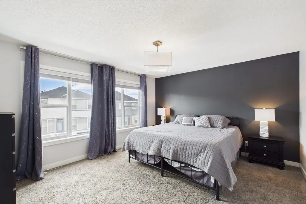 29 Evansglen Place NW Calgary AB T3P 0P5
