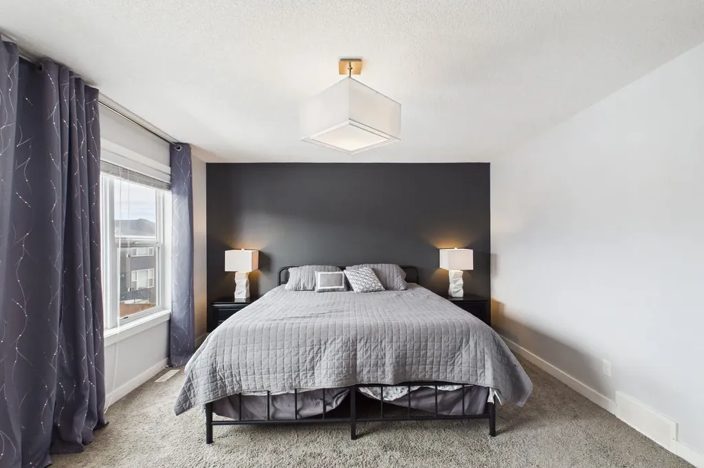 29 Evansglen Place NW Calgary AB T3P 0P5