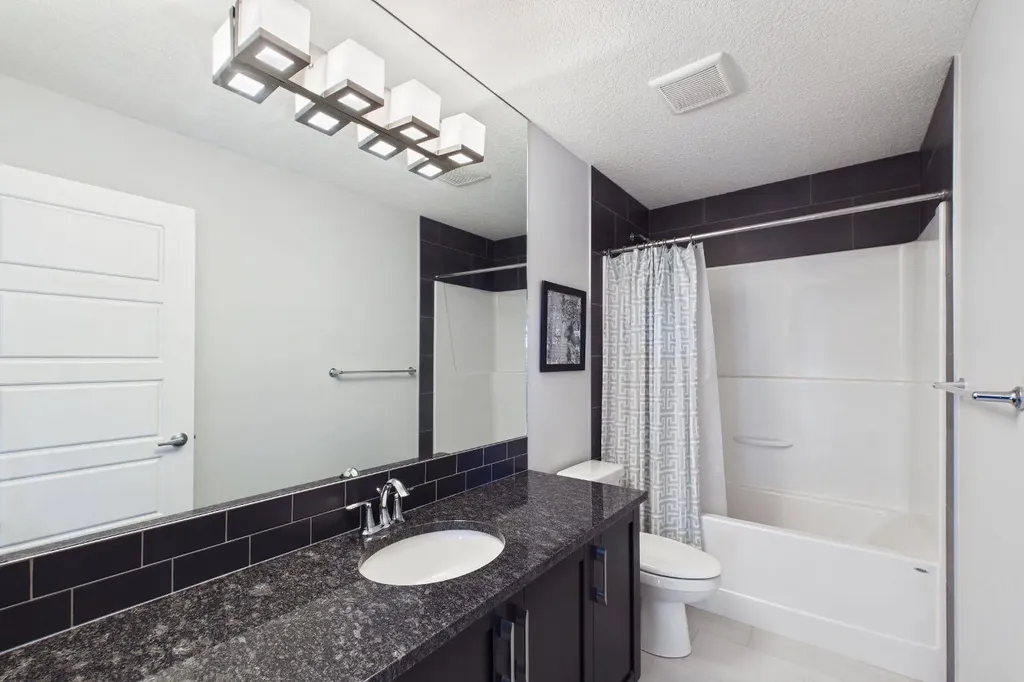 29 Evansglen Place NW Calgary AB T3P 0P5