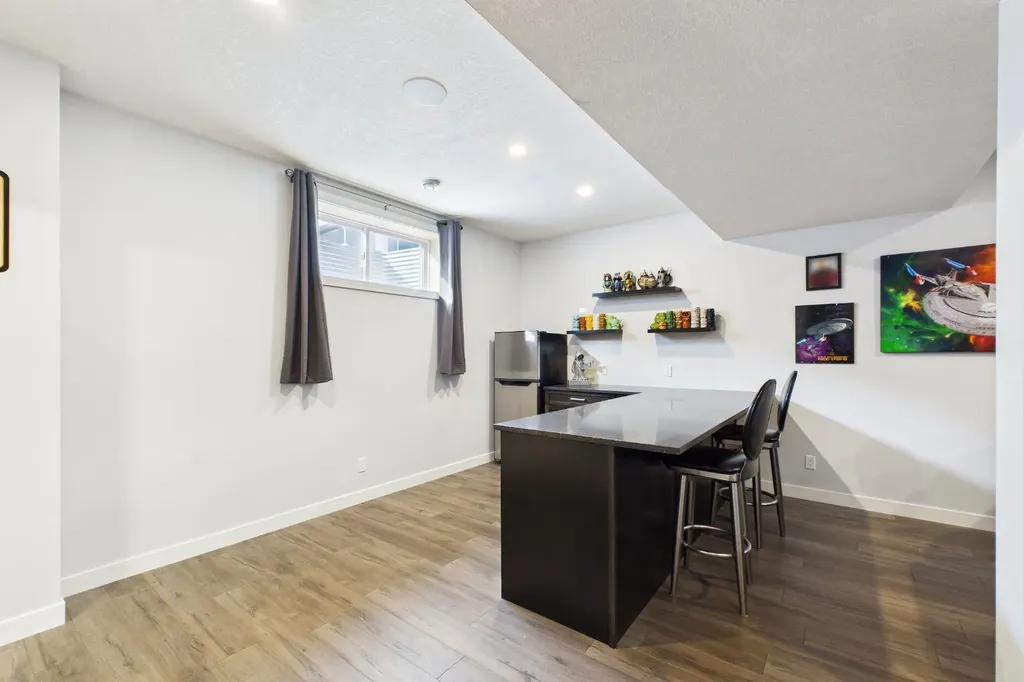 29 Evansglen Place NW Calgary AB T3P 0P5