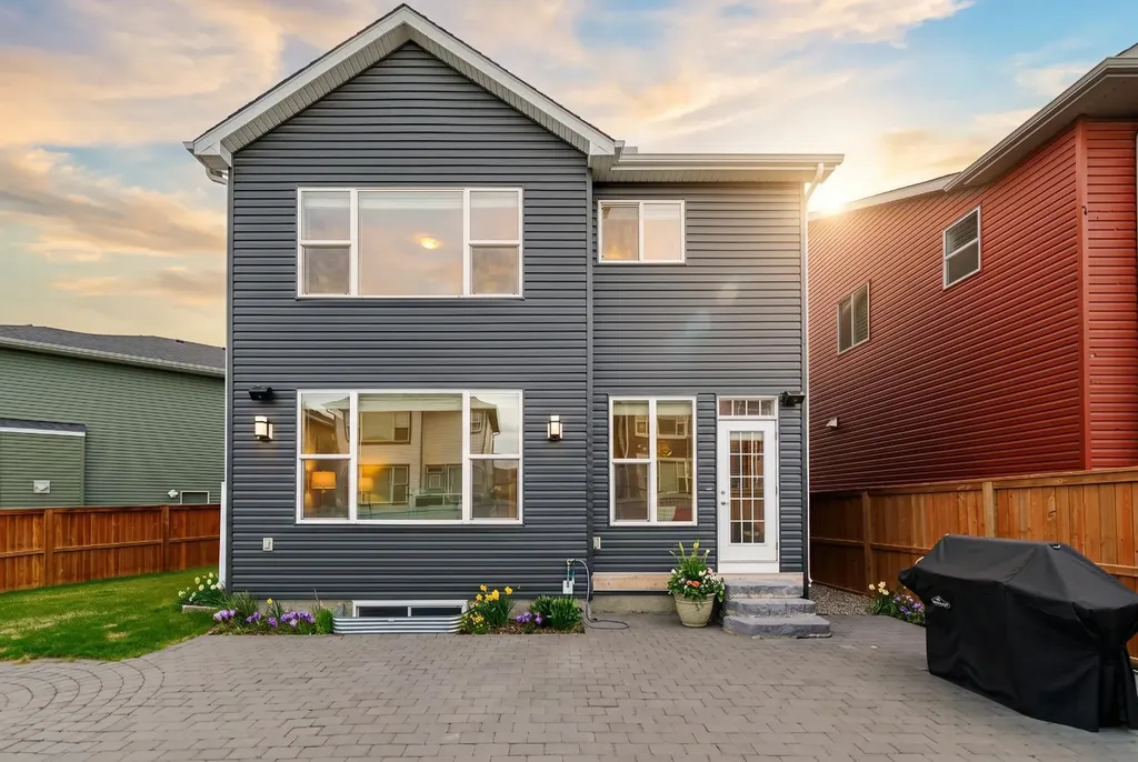 29 Evansglen Place NW Calgary AB T3P 0P5