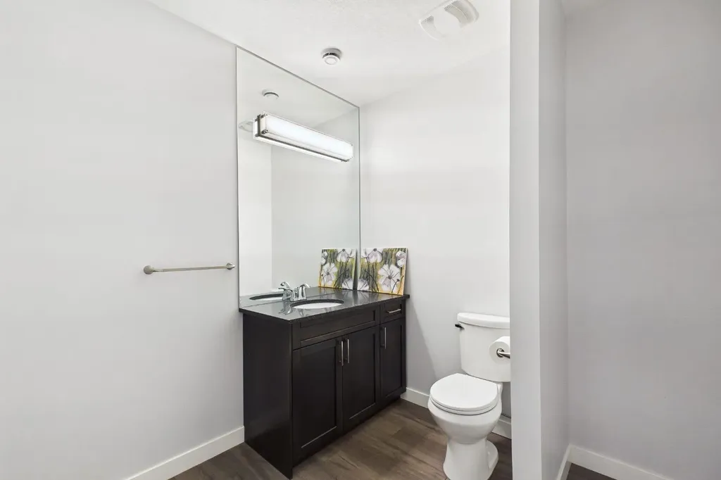 29 Evansglen Place NW Calgary AB T3P 0P5