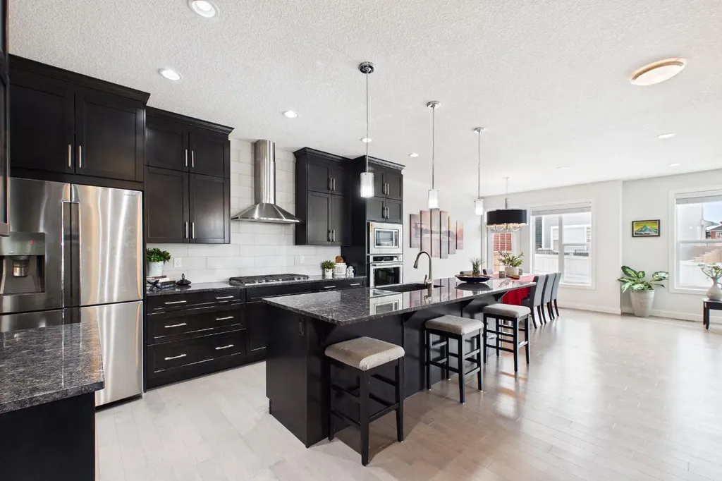 29 Evansglen Place NW Calgary AB T3P 0P5