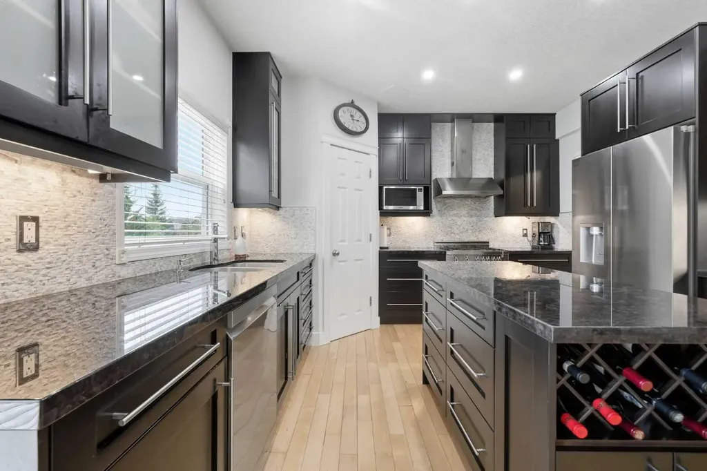 130 Garrison Square SW Calgary AB T2T 6B2