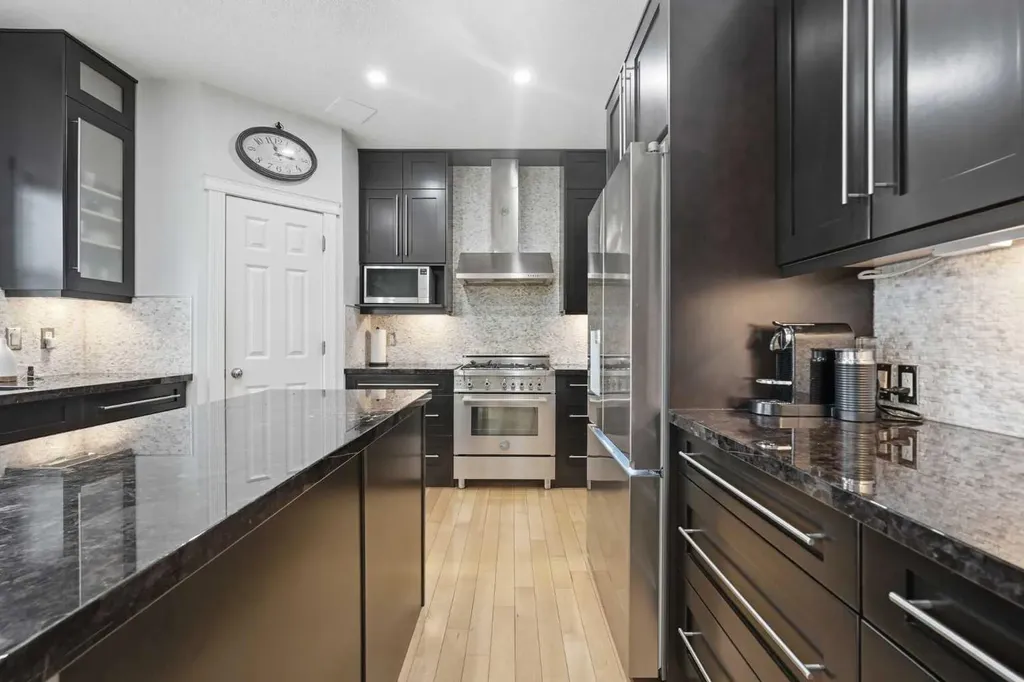 130 Garrison Square SW Calgary AB T2T 6B2
