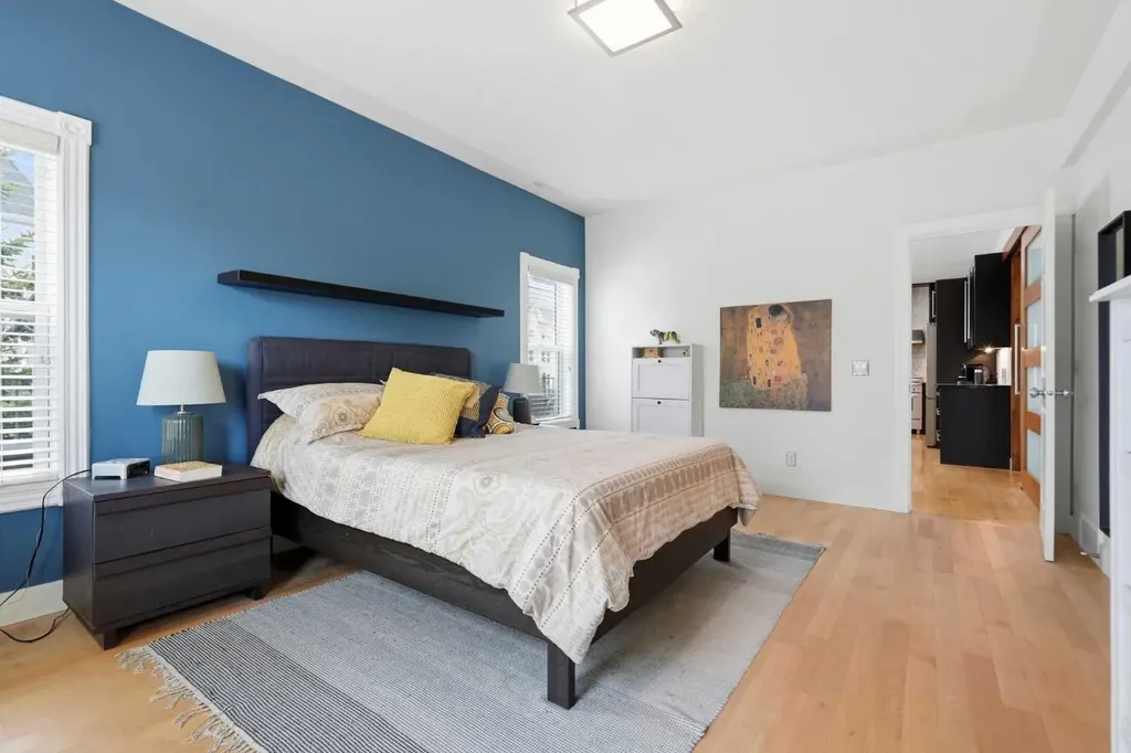 130 Garrison Square SW Calgary AB T2T 6B2