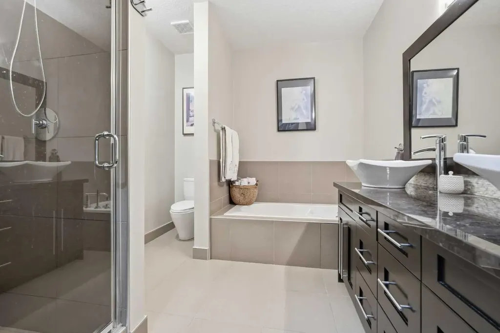 130 Garrison Square SW Calgary AB T2T 6B2