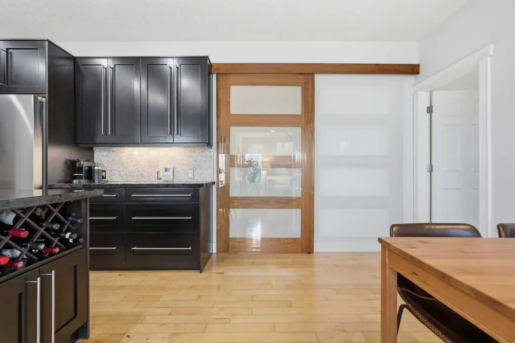 130 Garrison Square SW Calgary AB T2T 6B2