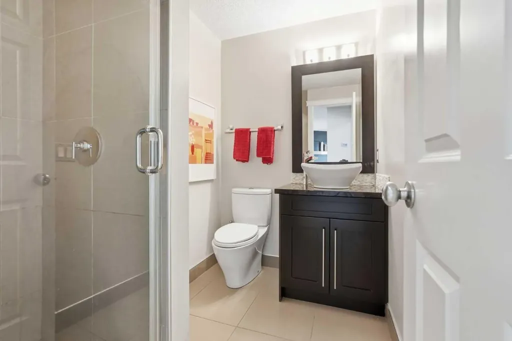 130 Garrison Square SW Calgary AB T2T 6B2
