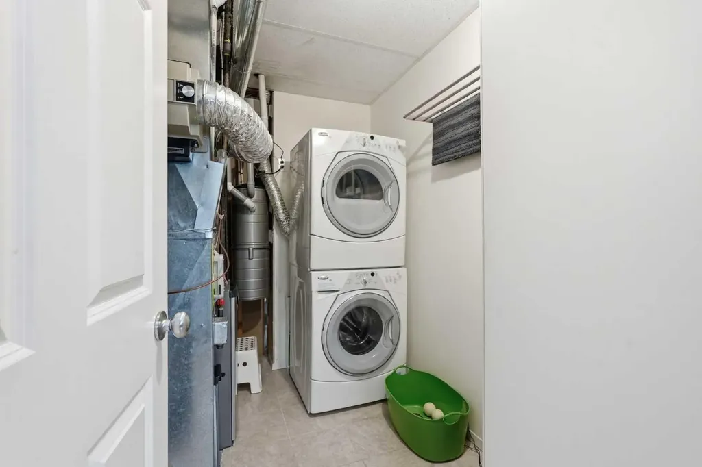 130 Garrison Square SW Calgary AB T2T 6B2