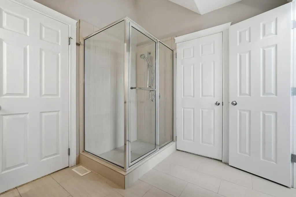 130 Garrison Square SW Calgary AB T2T 6B2