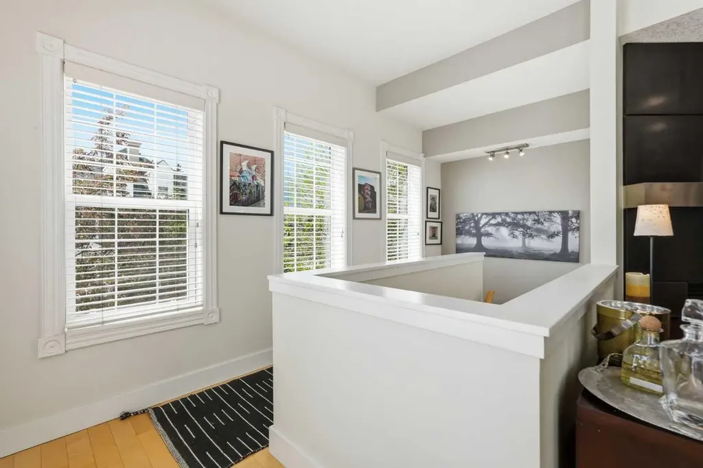130 Garrison Square SW Calgary AB T2T 6B2
