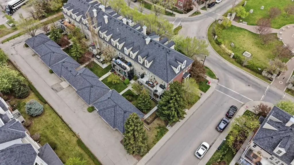 130 Garrison Square SW Calgary AB T2T 6B2