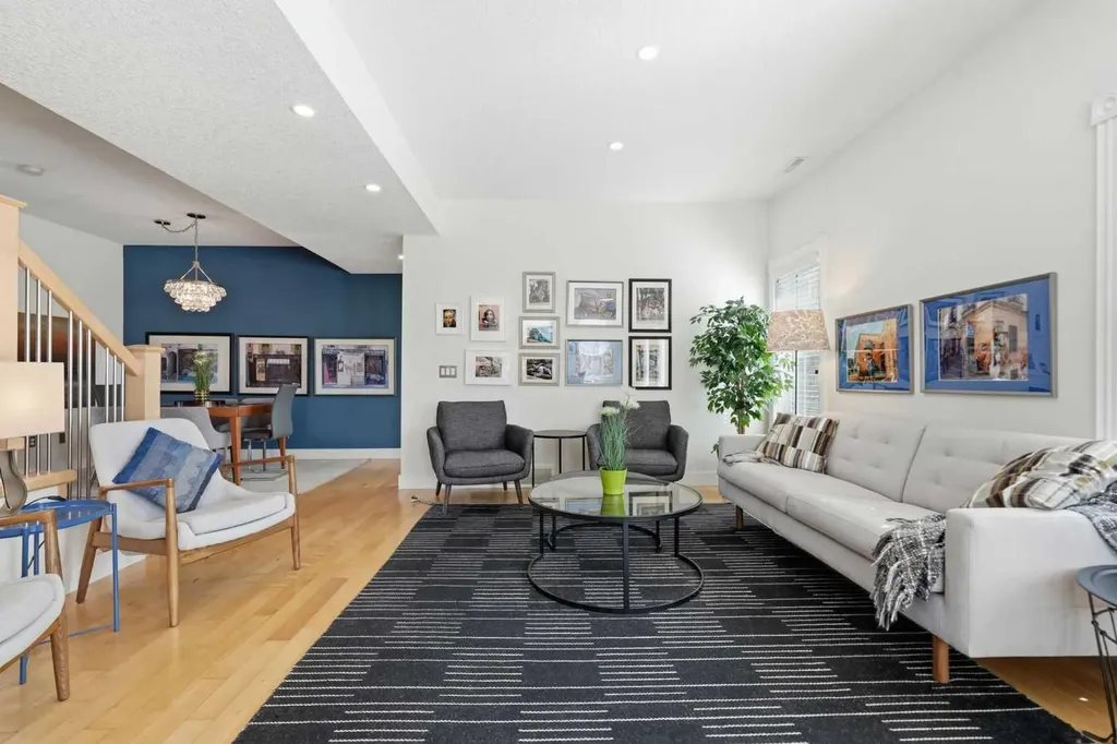 130 Garrison Square SW Calgary AB T2T 6B2