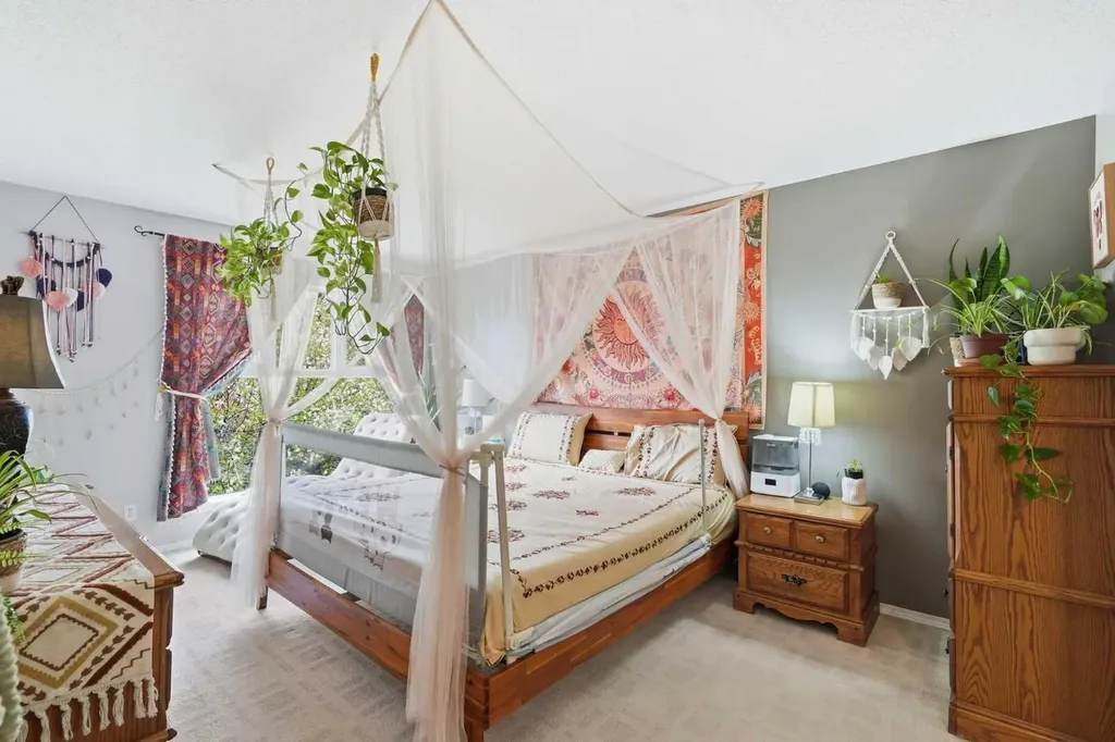 49 Shawbrooke Close Calgary AB T2Y 3A5