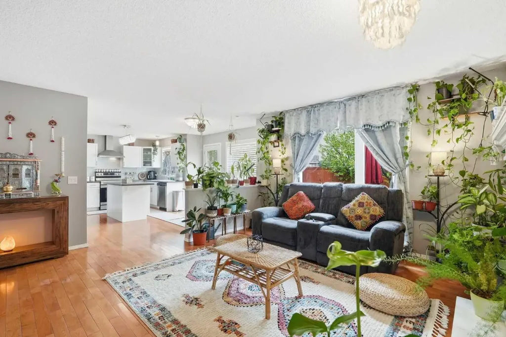 49 Shawbrooke Close Calgary AB T2Y 3A5
