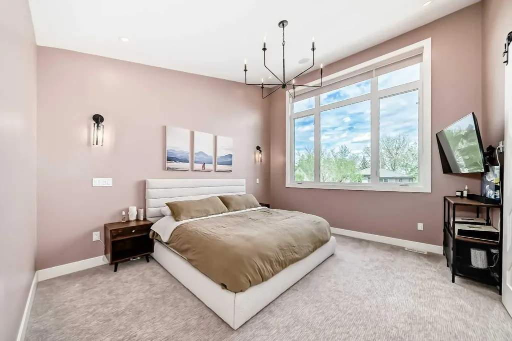 3221 Kinsale Road SW Calgary AB T3E 4S1
