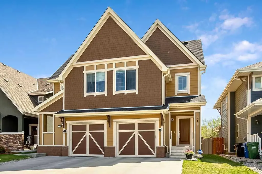 219 Mahogany Grove SE Calgary AB T3M 1W8