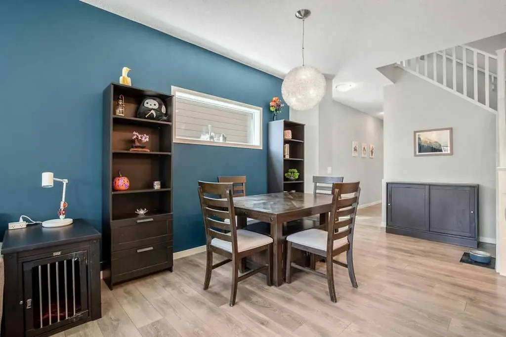 219 Mahogany Grove SE Calgary AB T3M 1W8