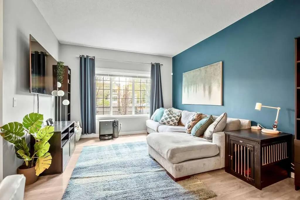 219 Mahogany Grove SE Calgary AB T3M 1W8