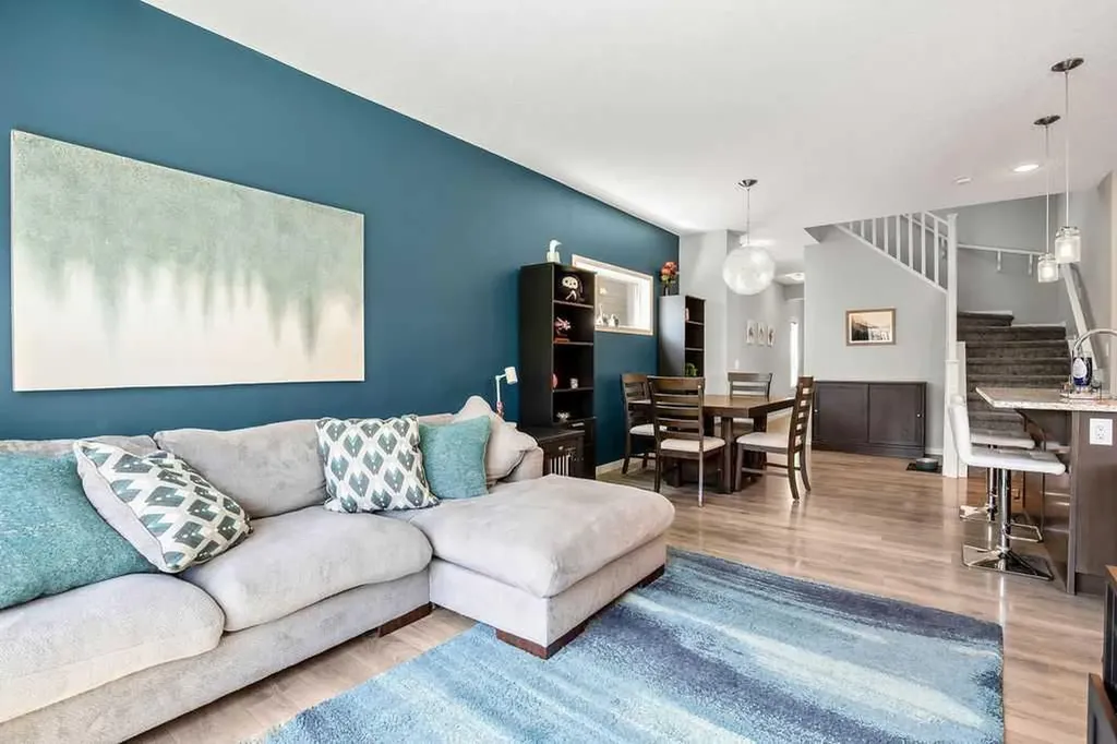 219 Mahogany Grove SE Calgary AB T3M 1W8