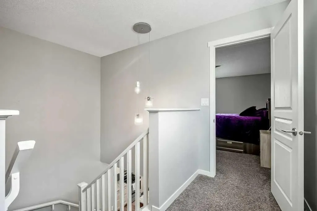 219 Mahogany Grove SE Calgary AB T3M 1W8