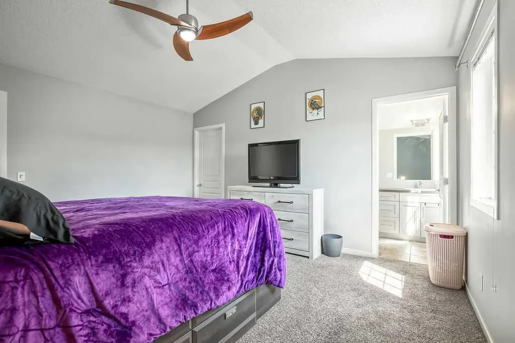 219 Mahogany Grove SE Calgary AB T3M 1W8