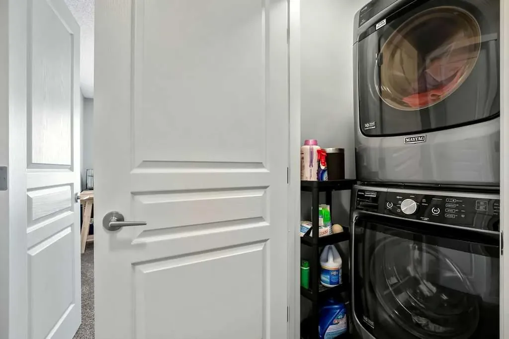 219 Mahogany Grove SE Calgary AB T3M 1W8