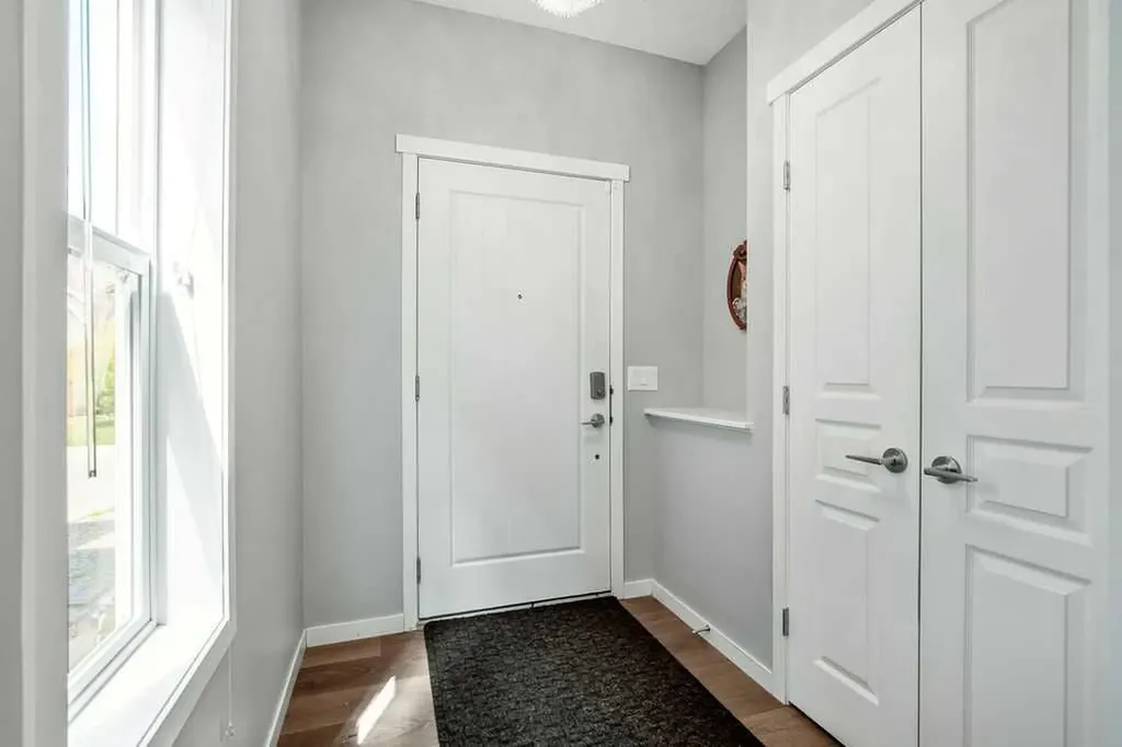 219 Mahogany Grove SE Calgary AB T3M 1W8