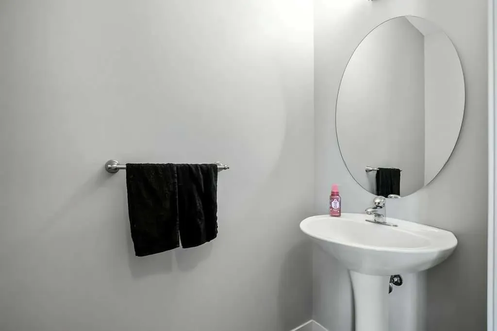 219 Mahogany Grove SE Calgary AB T3M 1W8