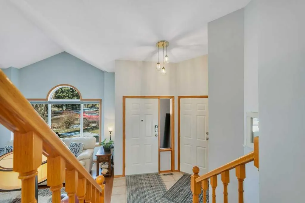 8 Petticoat Lane Lacombe AB T4L 1T6