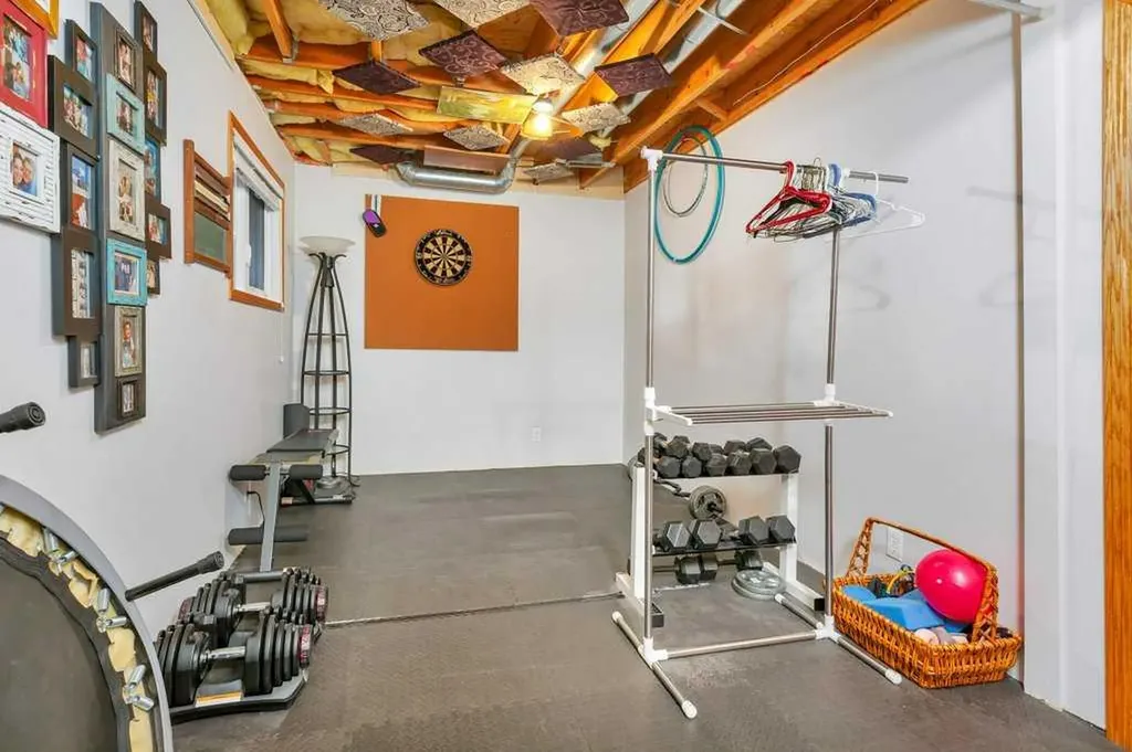8 Petticoat Lane Lacombe AB T4L 1T6