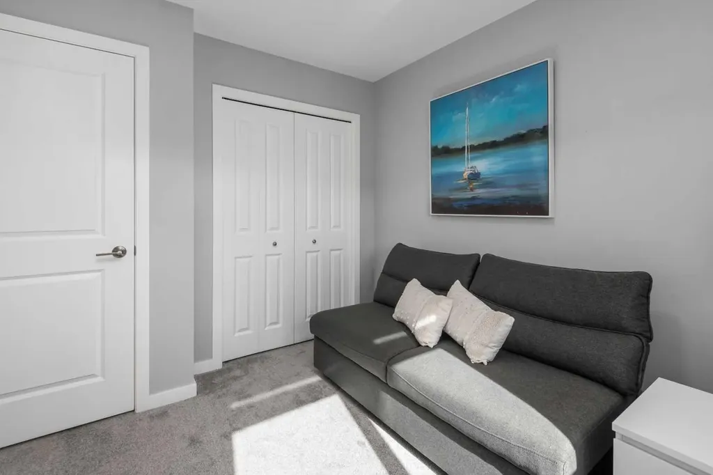 395 Magnolia Drive SE Calgary AB T3M 3M4