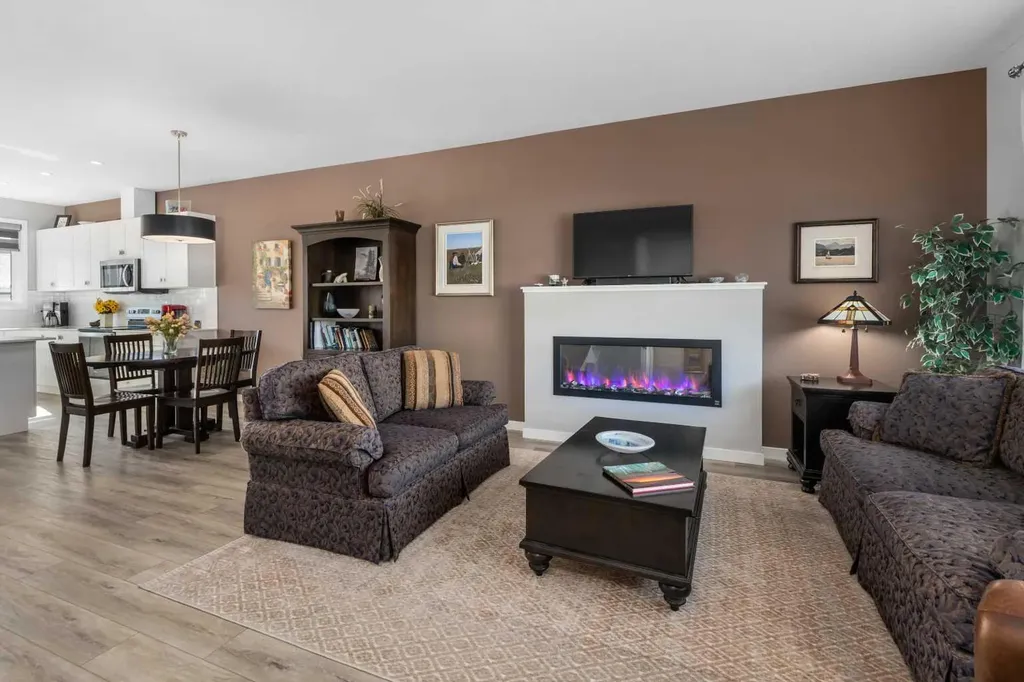 395 Magnolia Drive SE Calgary AB T3M 3M4