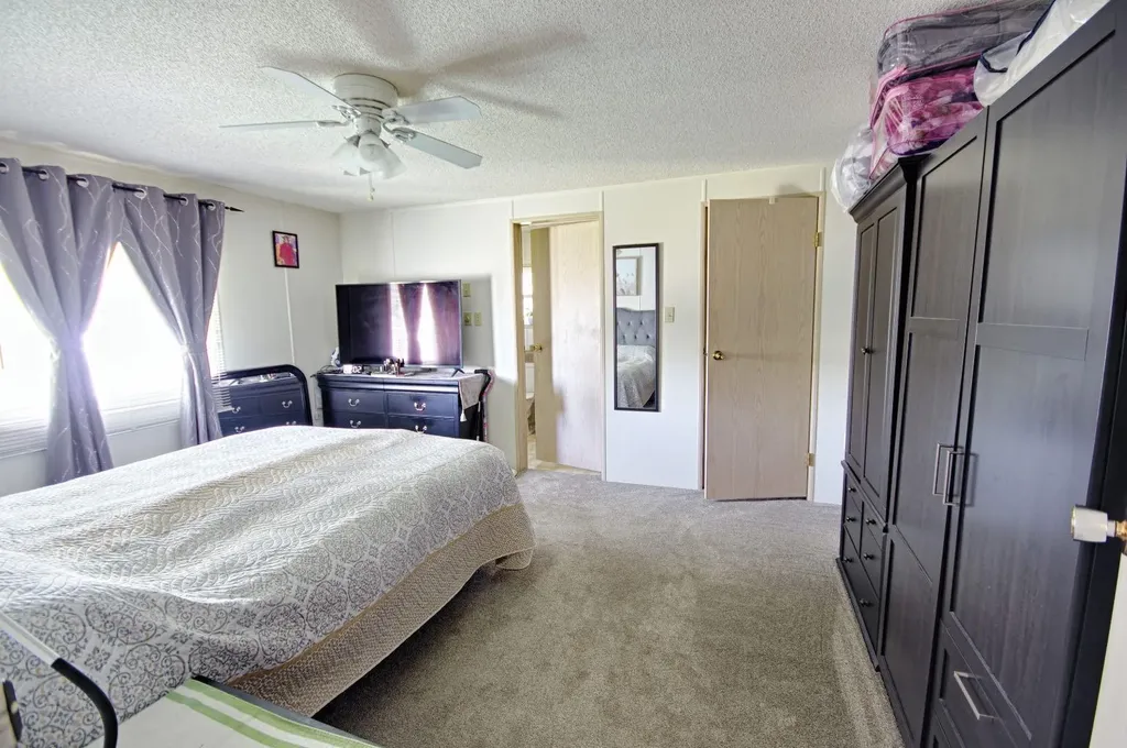 2910 20 Street S Lethbridge AB T1K 6S8